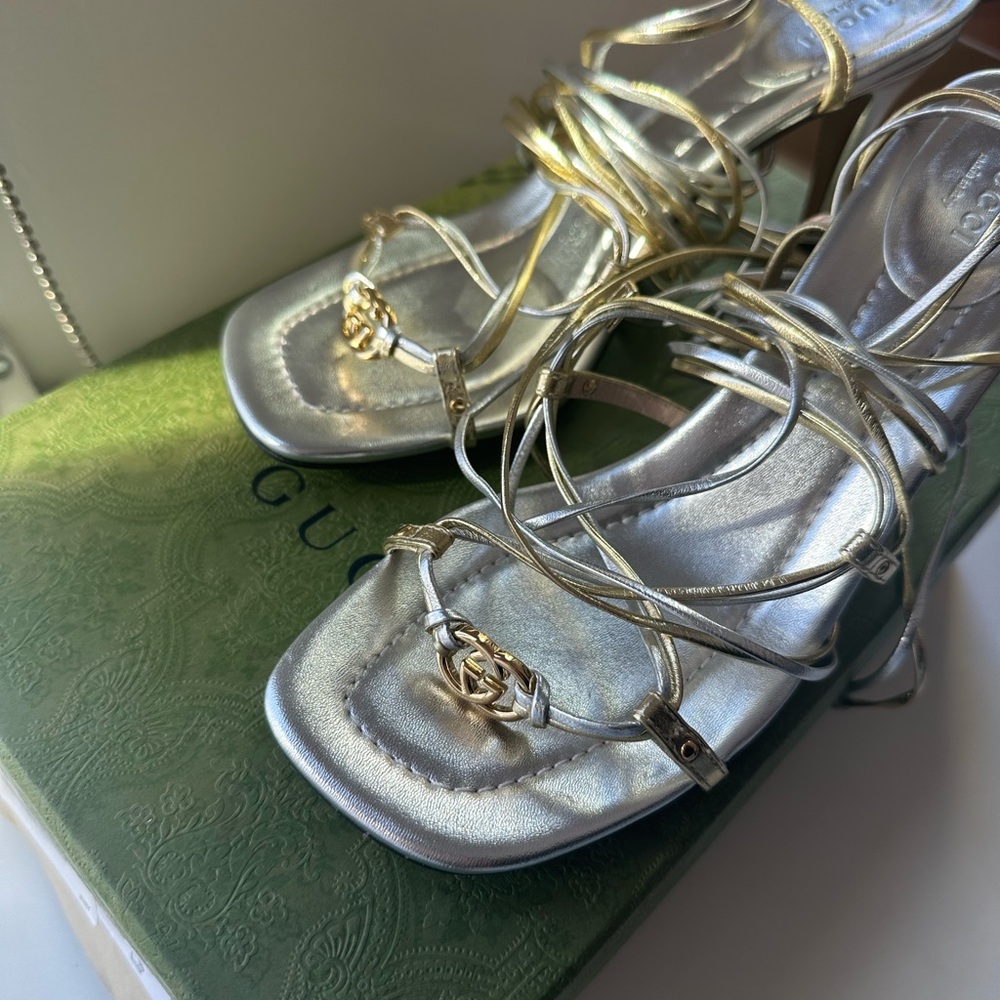 *NWT* Gucci Lace Up Metallic Heels - Picture 5 of 8